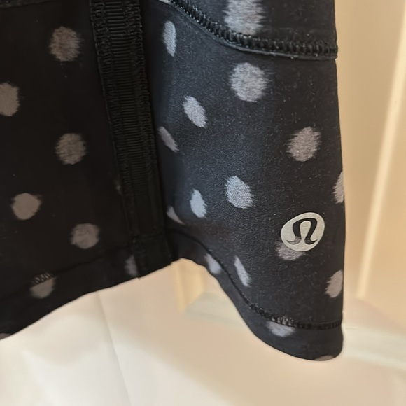 Lululemon Black and Gray Skort - Picture 2 of 6